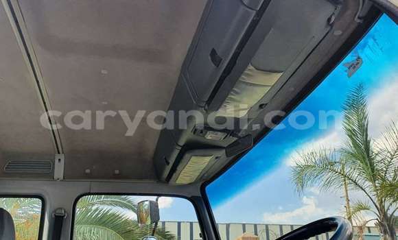 Acheter Occasion Utilitaire Isuzu FTR 850 Blanc à Lusaka, Zambie Acheter Occasion Utilitaire Isuzu FTR 850 Blanc à Lusaka, Zambie