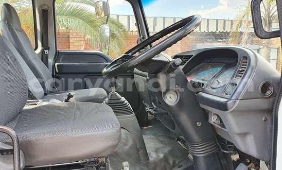 Acheter Occasion Utilitaire Isuzu FTR 850 Blanc à Lusaka, Zambie Acheter Occasion Utilitaire Isuzu FTR 850 Blanc à Lusaka, Zambie