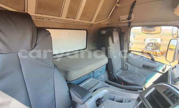 Acheter Occasion Utilitaire Nissan UD Blanc à Lusaka, Zambie Acheter Occasion Utilitaire Nissan UD Blanc à Lusaka, Zambie