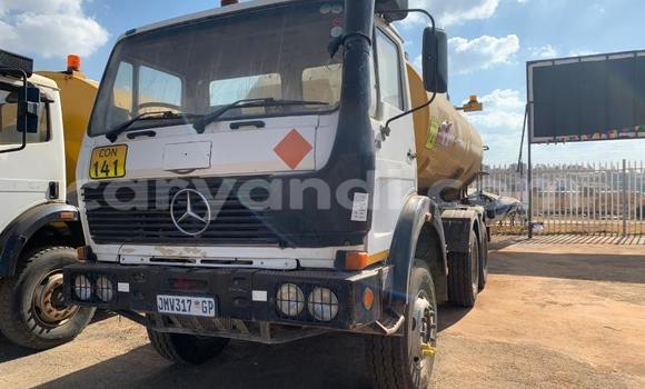 Acheter Occasion Utilitaire Mercedes–Benz 2628 Blanc à Lusaka, Zambie Acheter Occasion Utilitaire Mercedes–Benz 2628 Blanc à Lusaka, Zambie