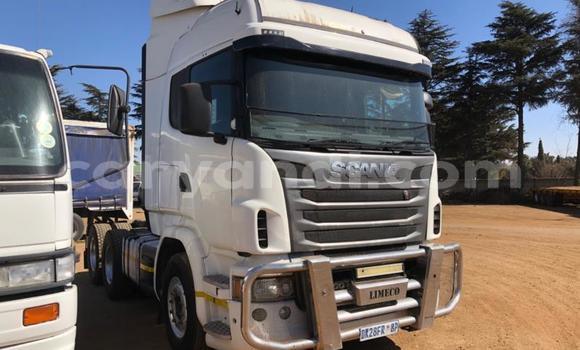 Acheter Occasion Utilitaire Scania R420 Blanc à Lusaka, Zambie Acheter Occasion Utilitaire Scania R420 Blanc à Lusaka, Zambie