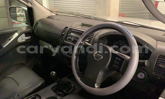 Acheter Occasion Voiture Nissan Navara Gris à Lusaka, Zambie Acheter Occasion Voiture Nissan Navara Gris à Lusaka, Zambie