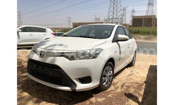 Nunua Imported Toyota Yaris Nyeupe Gari ndani ya Import - Dubai nchini Zambia Nunua Imported Toyota Yaris Nyeupe Gari ndani ya Import - Dubai nchini Zambia