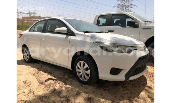 Nunua Imported Toyota Yaris Nyeupe Gari ndani ya Import - Dubai nchini Zambia Nunua Imported Toyota Yaris Nyeupe Gari ndani ya Import - Dubai nchini Zambia