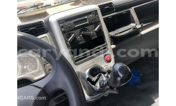 Nunua Imported Mitsubishi Fuso Nyeupe Lori ndani ya Import - Dubai nchini Zambia Nunua Imported Mitsubishi Fuso Nyeupe Lori ndani ya Import - Dubai nchini Zambia