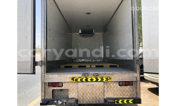 Nunua Imported Mitsubishi Fuso Nyeupe Lori ndani ya Import - Dubai nchini Zambia Nunua Imported Mitsubishi Fuso Nyeupe Lori ndani ya Import - Dubai nchini Zambia