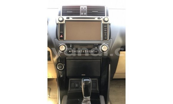 Acheter Import Voiture Toyota Prado Blanc à Import - Dubai, Zambie Acheter Import Voiture Toyota Prado Blanc à Import - Dubai, Zambie