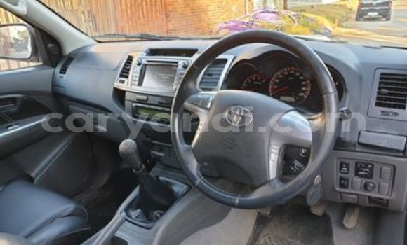 Acheter Occasion Voiture Toyota Hilux Blanc à Livingstone, Zambie Acheter Occasion Voiture Toyota Hilux Blanc à Livingstone, Zambie