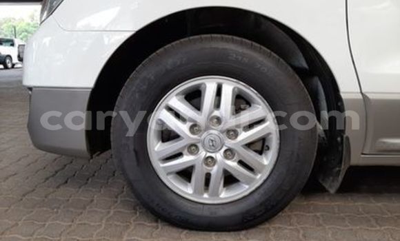 Acheter Occasion Voiture Hyundai H1 Blanc à Livingstone, Zambie Acheter Occasion Voiture Hyundai H1 Blanc à Livingstone, Zambie