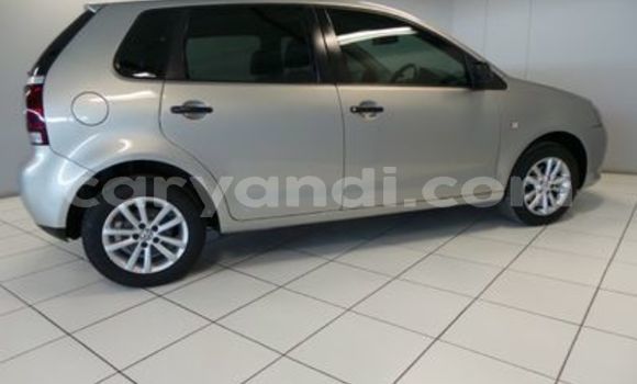 Nunua Ilio tumika Volkswagen Polo Fedha Gari ndani ya Livingstone nchini Zambia Nunua Ilio tumika Volkswagen Polo Fedha Gari ndani ya Livingstone nchini Zambia