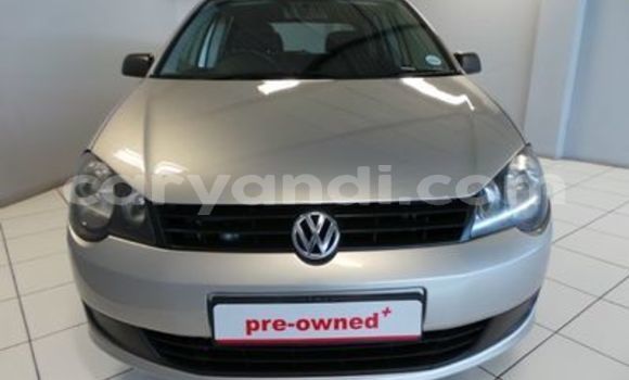 Nunua Ilio tumika Volkswagen Polo Fedha Gari ndani ya Livingstone nchini Zambia Nunua Ilio tumika Volkswagen Polo Fedha Gari ndani ya Livingstone nchini Zambia