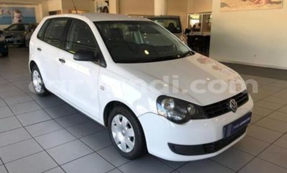 Acheter Occasion Voiture Volkswagen Polo Blanc à Chingola, Zambie Acheter Occasion Voiture Volkswagen Polo Blanc à Chingola, Zambie