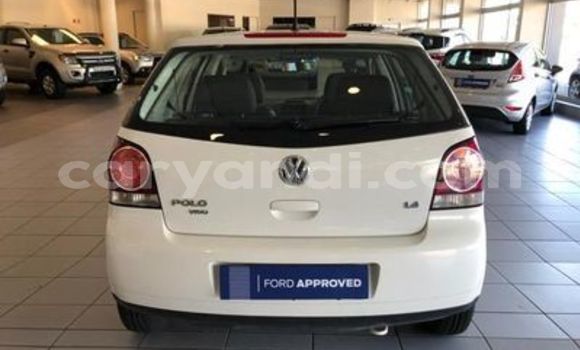 Acheter Occasion Voiture Volkswagen Polo Blanc à Chingola, Zambie Acheter Occasion Voiture Volkswagen Polo Blanc à Chingola, Zambie