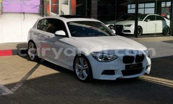 Acheter Occasion Voiture BMW 1–Series Blanc à Chipata, Zambie Acheter Occasion Voiture BMW 1–Series Blanc à Chipata, Zambie