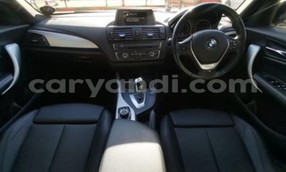 Acheter Occasion Voiture BMW 1–Series Blanc à Chipata, Zambie Acheter Occasion Voiture BMW 1–Series Blanc à Chipata, Zambie