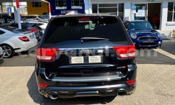 Acheter Occasion Voiture Jeep Grand Cherokee SRT8 Noir à Livingstone, Zambie Acheter Occasion Voiture Jeep Grand Cherokee SRT8 Noir à Livingstone, Zambie