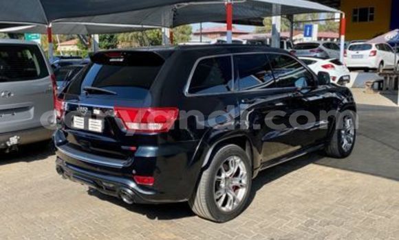 Acheter Occasion Voiture Jeep Grand Cherokee SRT8 Noir à Livingstone, Zambie Acheter Occasion Voiture Jeep Grand Cherokee SRT8 Noir à Livingstone, Zambie