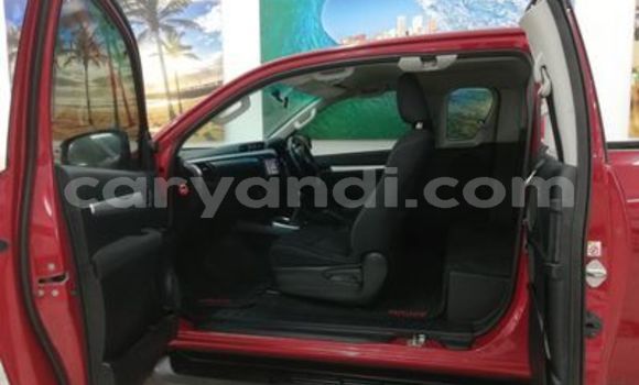 Acheter Occasion Voiture Toyota Hilux Rouge à Lusaka, Zambie Acheter Occasion Voiture Toyota Hilux Rouge à Lusaka, Zambie