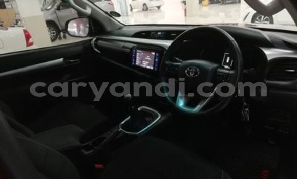 Acheter Occasion Voiture Toyota Hilux Rouge à Lusaka, Zambie Acheter Occasion Voiture Toyota Hilux Rouge à Lusaka, Zambie