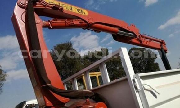 Acheter Occasion Utilitaire Mercedes–Benz Truck Blanc à Chingola, Zambie Acheter Occasion Utilitaire Mercedes–Benz Truck Blanc à Chingola, Zambie