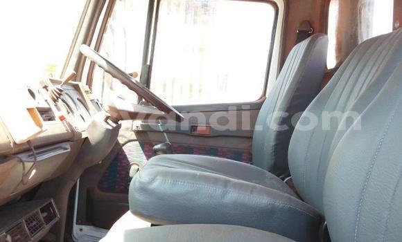 Acheter Occasion Utilitaire Mercedes–Benz Truck Blanc à Chingola, Zambie Acheter Occasion Utilitaire Mercedes–Benz Truck Blanc à Chingola, Zambie