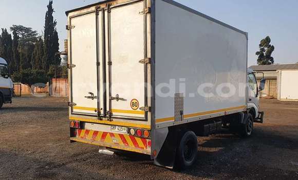 Buy Used Hino 300 Series White Truck in Lusaka in Zambia Buy Used Hino 300 Series White Truck in Lusaka in Zambia