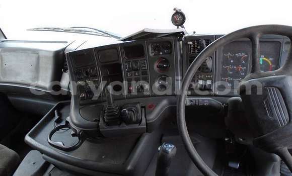 Nunua Ilio tumika Scania R420 Nyeupe Lori ndani ya Lusaka nchini Zambia Nunua Ilio tumika Scania R420 Nyeupe Lori ndani ya Lusaka nchini Zambia