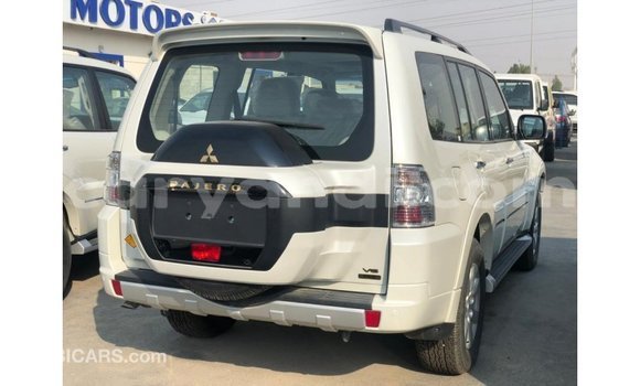 Buy Import Mitsubishi Pajero Black Car in Import - Dubai in Zambia Buy Import Mitsubishi Pajero Black Car in Import - Dubai in Zambia