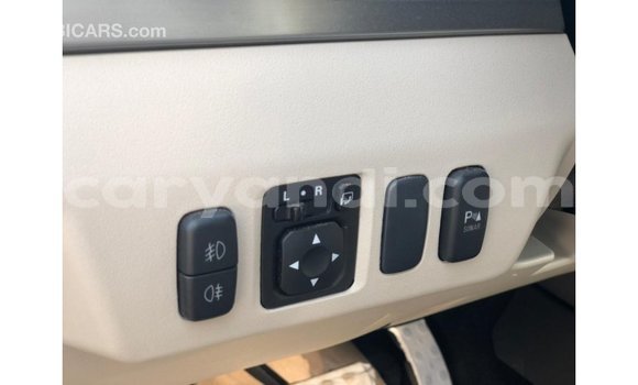 Tenga Imported Mitsubishi Pajero Nhema Mota in Import - Dubai in Zambia Tenga Imported Mitsubishi Pajero Nhema Mota in Import - Dubai in Zambia