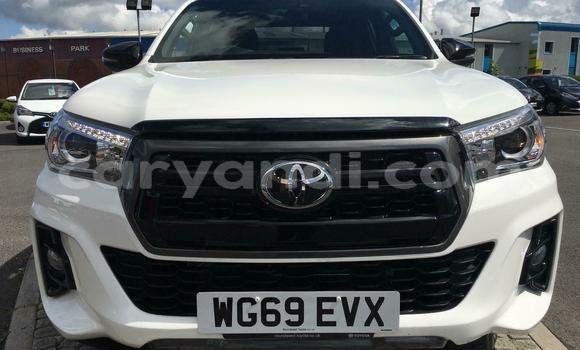 Buy Used Toyota Hilux White Car in Chipata in Zambia Buy Used Toyota Hilux White Car in Chipata in Zambia