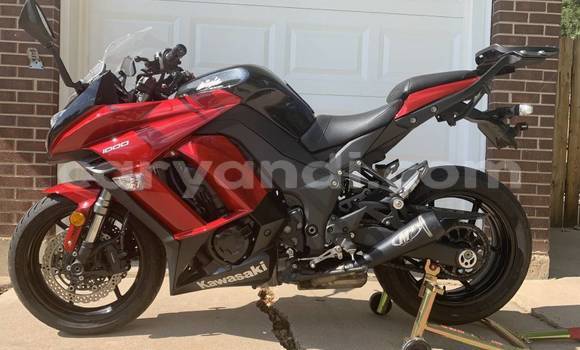 Buy Used Kawasaki Z 1000 Red Bike in Chipata in Zambia Buy Used Kawasaki Z 1000 Red Bike in Chipata in Zambia