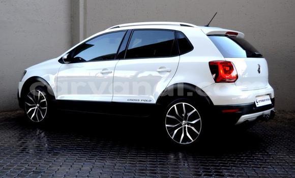 Acheter Occasion Voiture Volkswagen Polo Blanc à Lusaka, Zambie Acheter Occasion Voiture Volkswagen Polo Blanc à Lusaka, Zambie