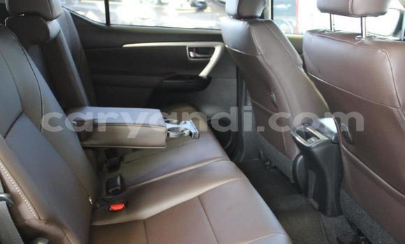 Acheter Neuf Voiture Toyota Fortuner Gris à Lusaka, Zambie Acheter Neuf Voiture Toyota Fortuner Gris à Lusaka, Zambie