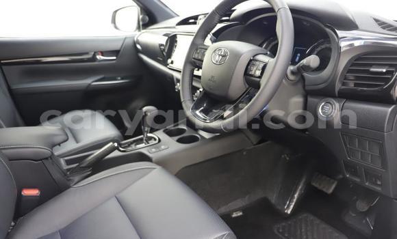 Acheter Occasion Voiture Toyota Hilux Gris à Lusaka, Zambie Acheter Occasion Voiture Toyota Hilux Gris à Lusaka, Zambie