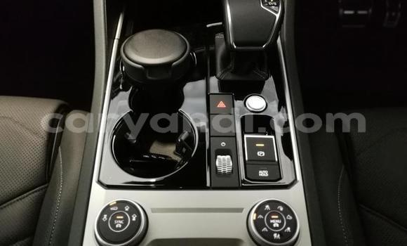 Acheter Neuf Voiture Volkswagen Touareg Blanc à Lusaka, Zambie Acheter Neuf Voiture Volkswagen Touareg Blanc à Lusaka, Zambie