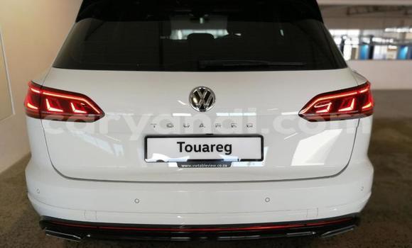 Acheter Neuf Voiture Volkswagen Touareg Blanc à Lusaka, Zambie Acheter Neuf Voiture Volkswagen Touareg Blanc à Lusaka, Zambie