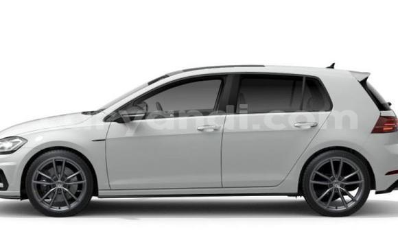 Acheter Occasion Voiture Volkswagen Golf R Blanc à Lusaka, Zambie Acheter Occasion Voiture Volkswagen Golf R Blanc à Lusaka, Zambie