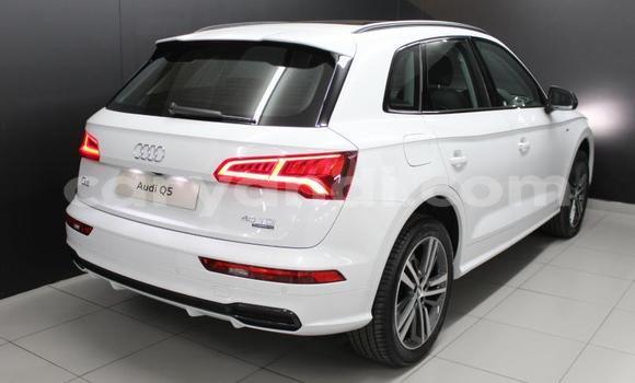 Acheter Occasion Voiture Audi Q5 Blanc à Lusaka, Zambie Acheter Occasion Voiture Audi Q5 Blanc à Lusaka, Zambie