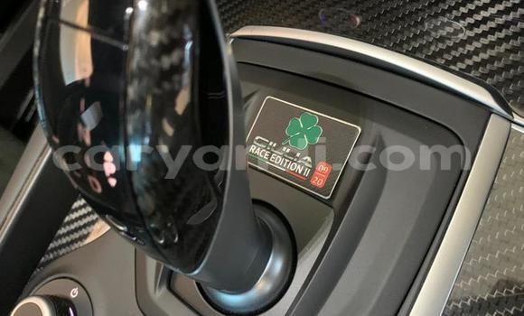 Acheter Neuf Voiture Alfa Romeo Giulia Rouge à Lusaka, Zambie Acheter Neuf Voiture Alfa Romeo Giulia Rouge à Lusaka, Zambie