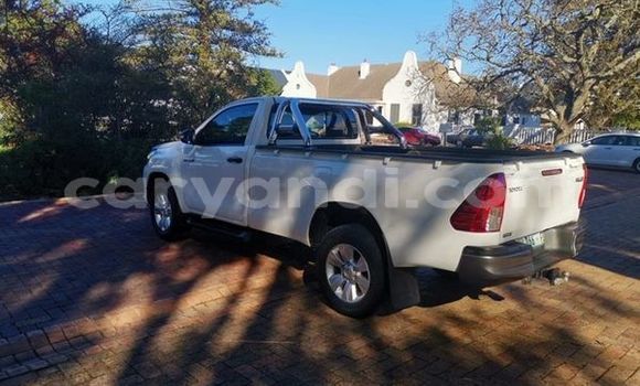 Buy Used Toyota Hilux White Car in Lusaka in Zambia Buy Used Toyota Hilux White Car in Lusaka in Zambia