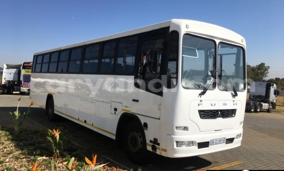 Tenga Tsaru Mercedes‒Benz 190–Series Chena Mota in Chingola in Zambia