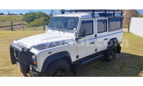 Tenga Tsaru Land Rover Defender Chena Mota in Lusaka in Zambia Tenga Tsaru Land Rover Defender Chena Mota in Lusaka in Zambia