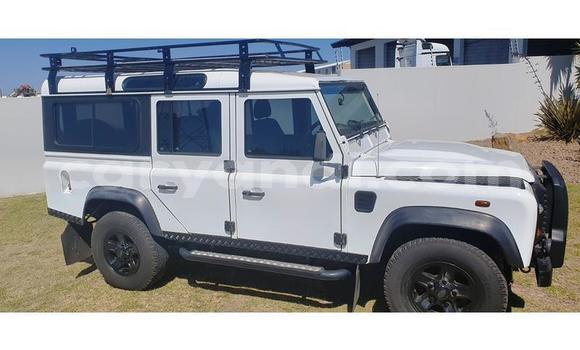 Tenga Tsaru Land Rover Defender Chena Mota in Lusaka in Zambia Tenga Tsaru Land Rover Defender Chena Mota in Lusaka in Zambia