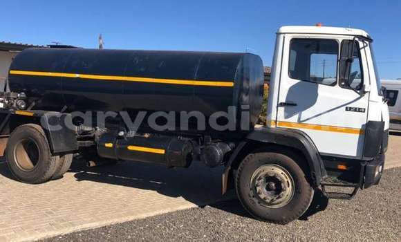 Tenga Tsaru Nissan UD Chena Rori in Lusaka in Zambia Tenga Tsaru Nissan UD Chena Rori in Lusaka in Zambia