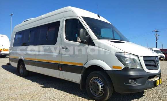 Tenga Tsaru Mercedes–Benz Sprinter Chena Rori in Lusaka in Zambia Tenga Tsaru Mercedes–Benz Sprinter Chena Rori in Lusaka in Zambia