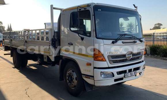 Buy Used Hino 300 Series White Truck in Lusaka in Zambia