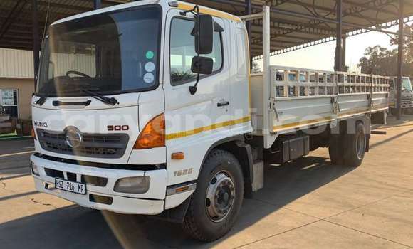 Tenga Tsaru Hino 300 Series Chena Rori in Lusaka in Zambia Tenga Tsaru Hino 300 Series Chena Rori in Lusaka in Zambia