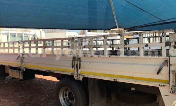 Tenga Tsaru Hino 300 Series Chena Rori in Lusaka in Zambia Tenga Tsaru Hino 300 Series Chena Rori in Lusaka in Zambia