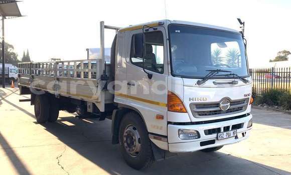 Tenga Tsaru Hino 300 Series Chena Rori in Lusaka in Zambia Tenga Tsaru Hino 300 Series Chena Rori in Lusaka in Zambia