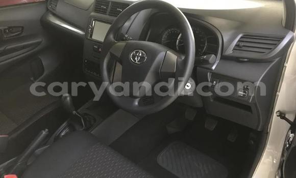 Acheter Occasion Voiture Toyota Avanza Blanc à Lusaka, Zambie Acheter Occasion Voiture Toyota Avanza Blanc à Lusaka, Zambie